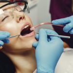 Лечение детского кариеса круглосуточно: предотвращение проблем с зубами у детей